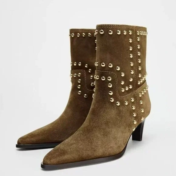 🤎 Hello Kitten! Studded PU Suede Pointed Toe Kitten Heels Boots - Brown - Picture 2 of 8